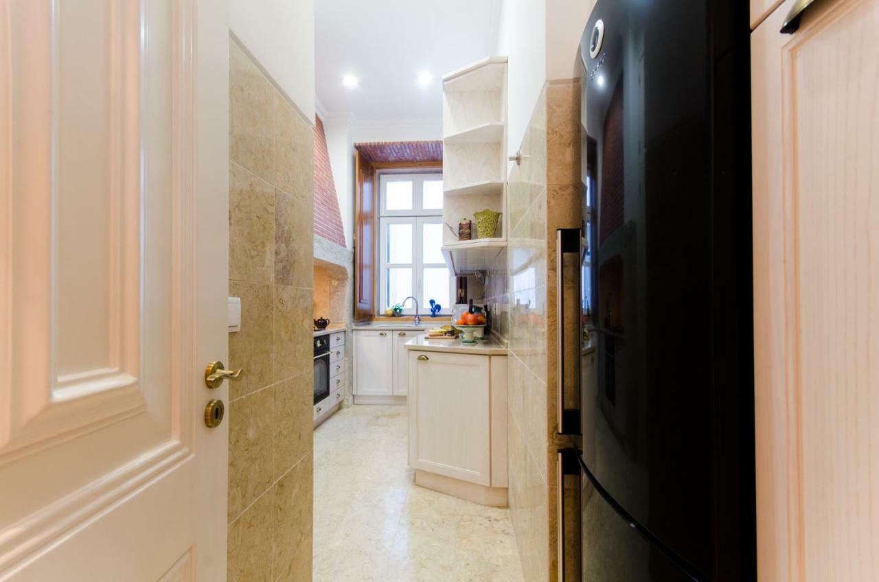 Baixa Downtown Fabulous And Sophisticate With Elevator 18th Century Building * Lissabon