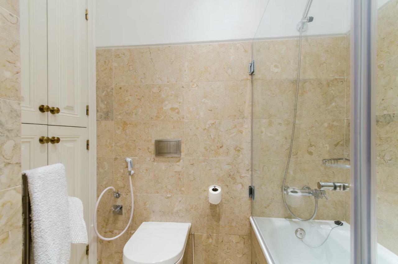 Baixa Downtown Fabulous And Sophisticate With Elevator 18th Century Building Apartment Lissabon
